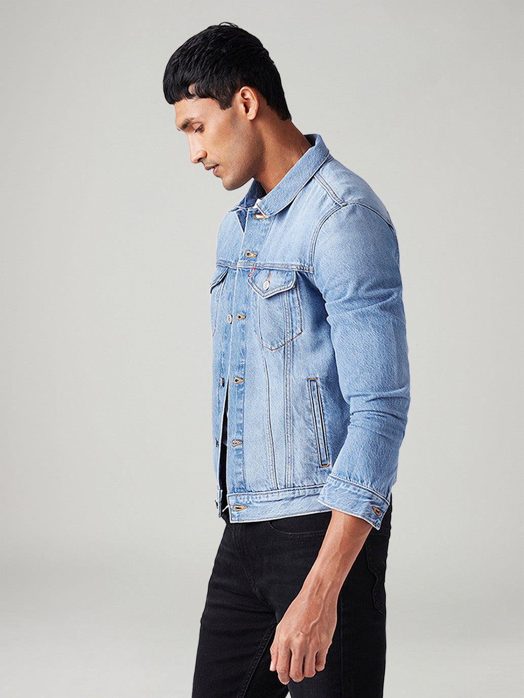 Men's Solid Regular Fit Denim Jacket