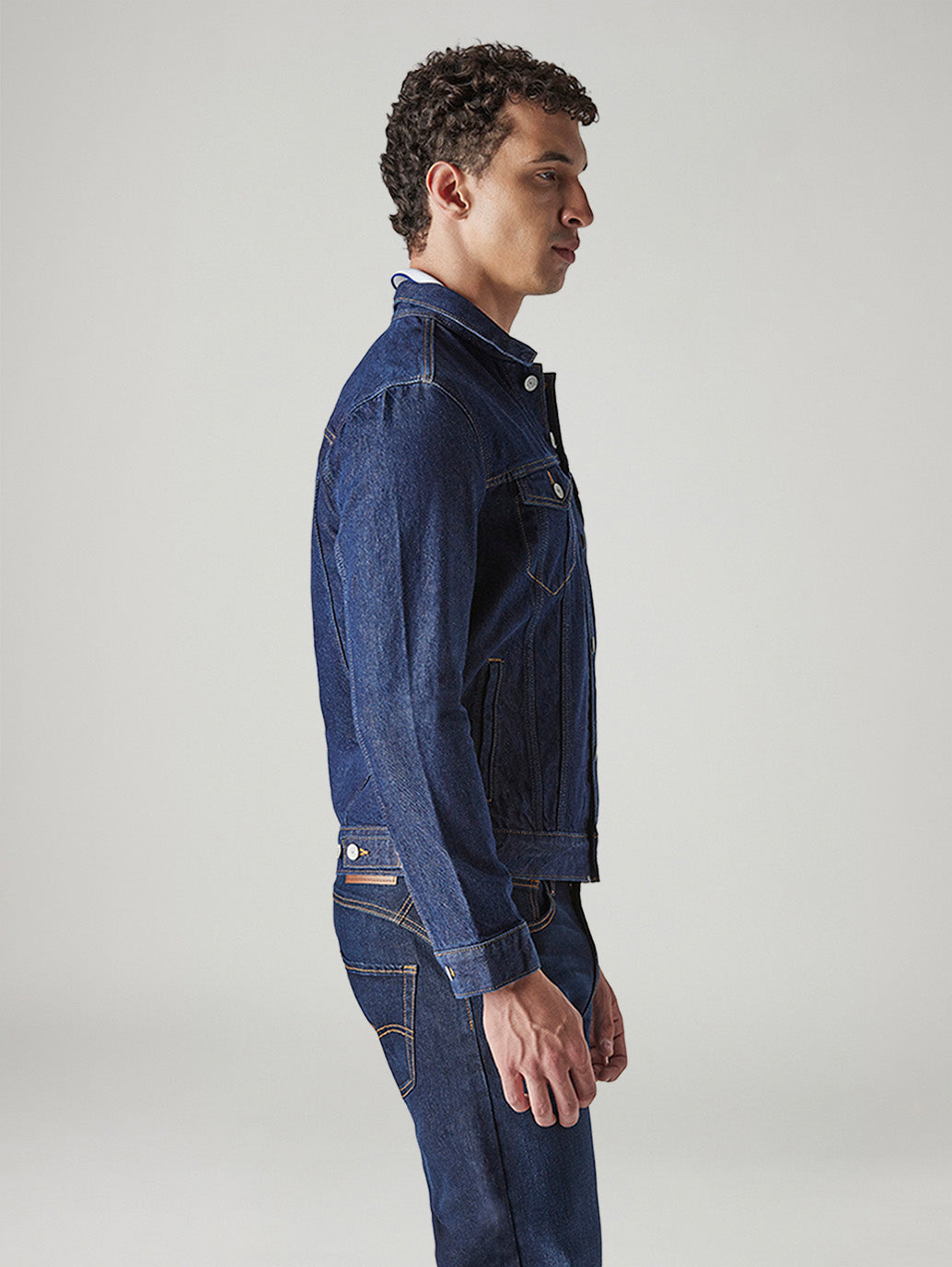 Men's Solid Regular Fit Denim Jacket