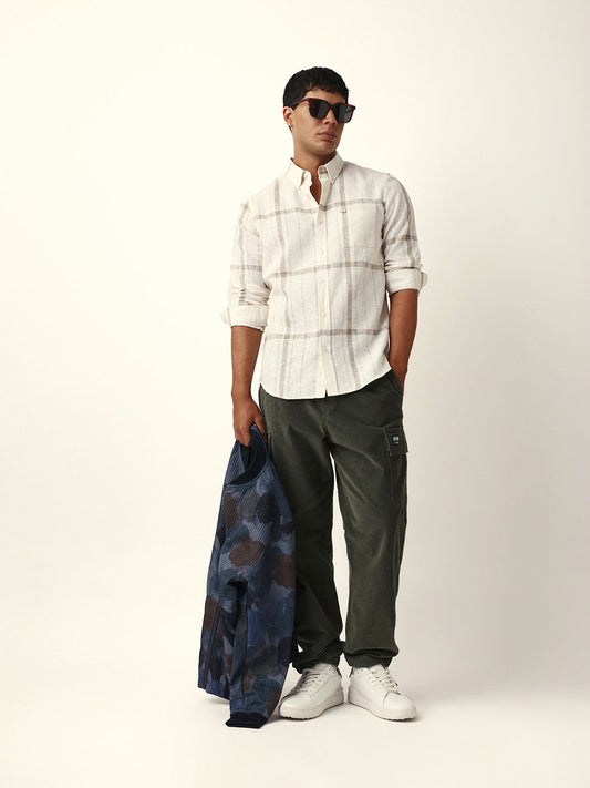 Cream & Beige Woven Checked Slim Fit Casual Shirt with Button-Down Collar