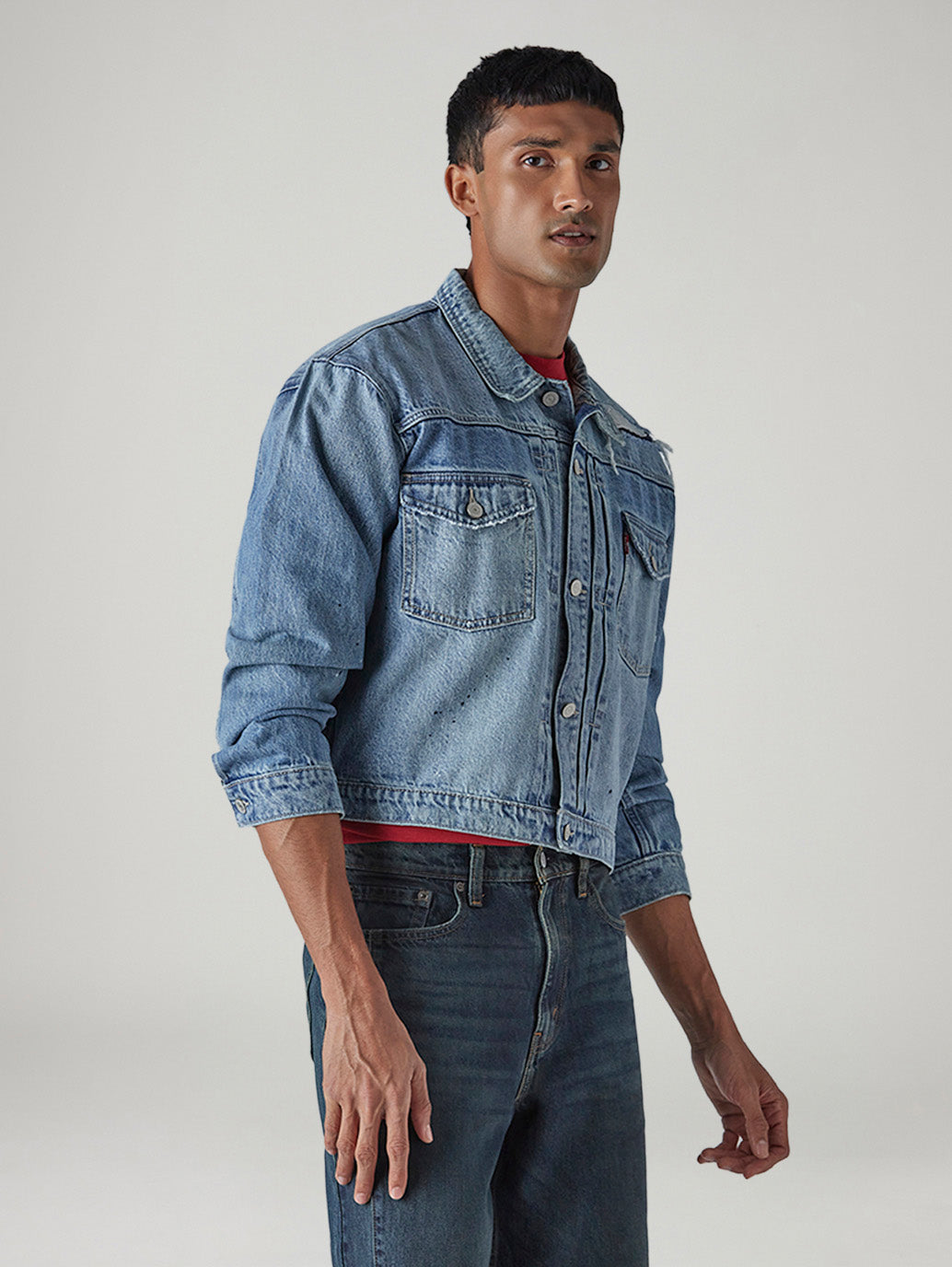 Men's Solid Regular Fit Denim Trucker Jacket