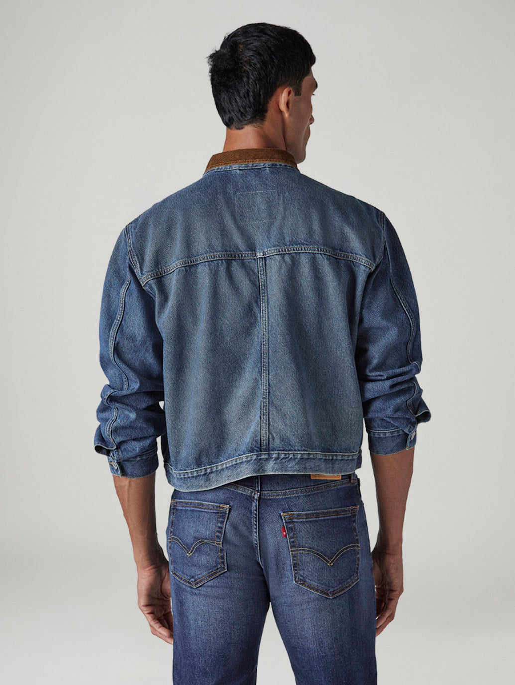 Men's Solid Regular Fit Trucker Jacket