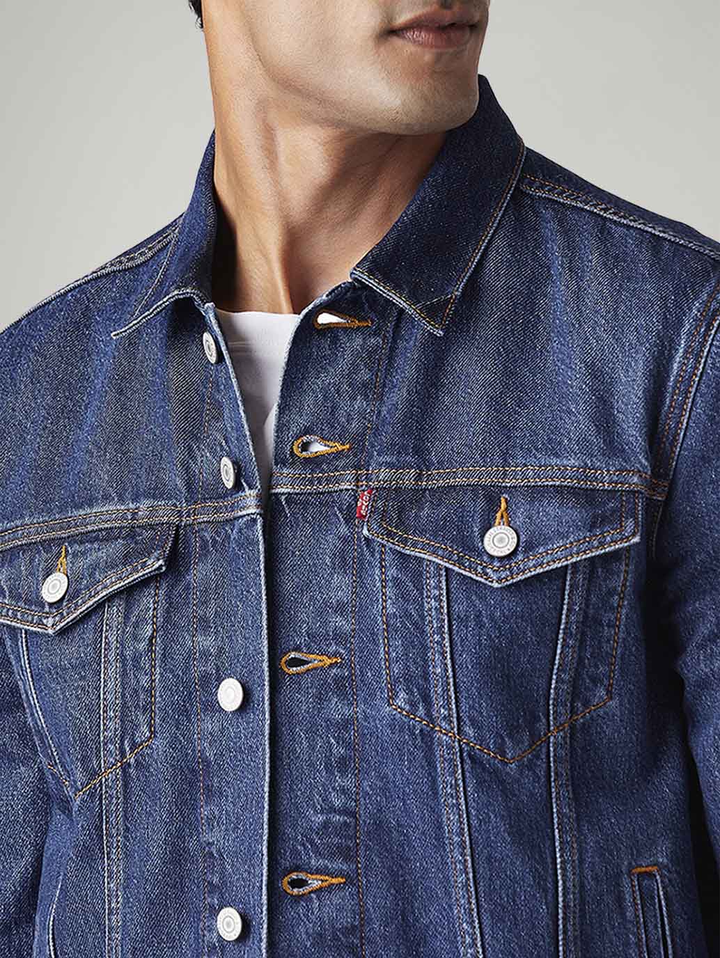 Men's Solid Regular Fit Denim Trucker Jacket