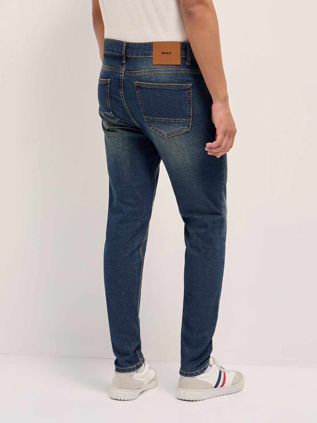 Blue Mid-Rise Skinny Fit Jeans with Mid Fade