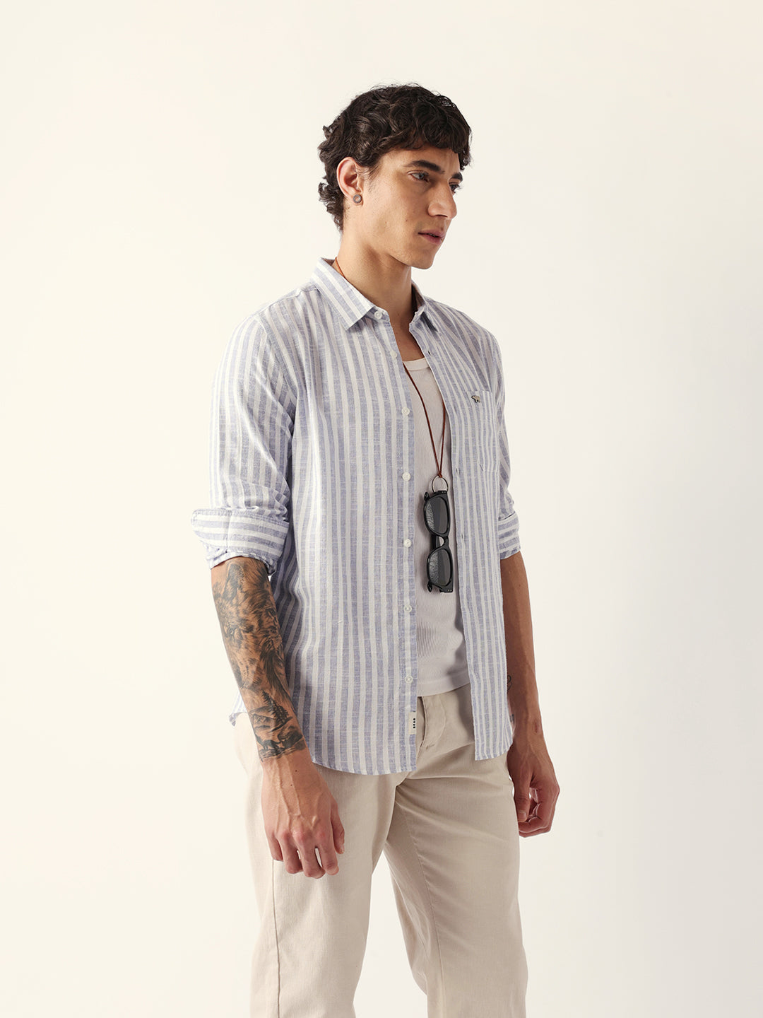 White & Blue Woven Vertical Striped Slim Fit Casual Shirt