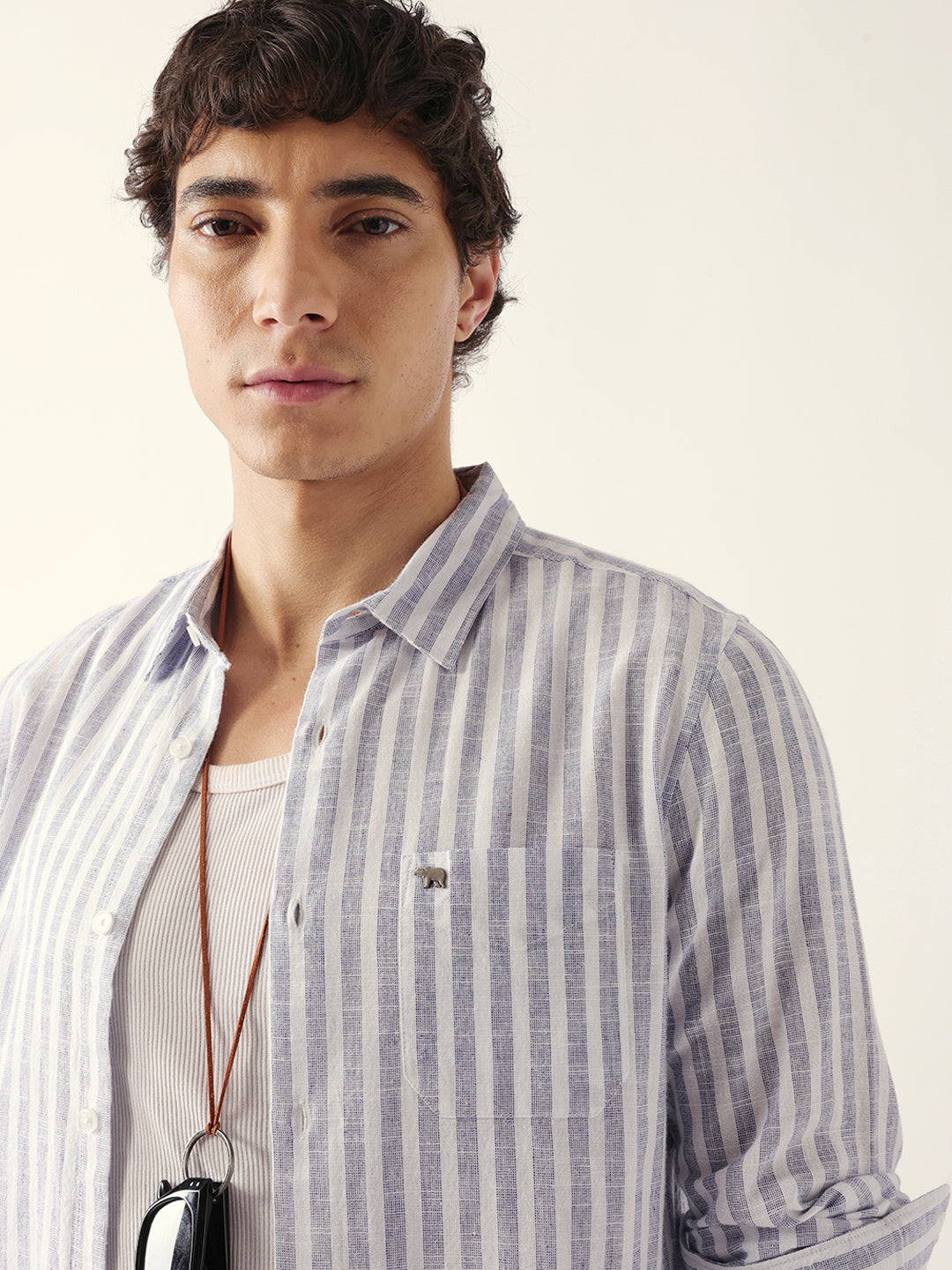 White & Blue Woven Vertical Striped Slim Fit Casual Shirt