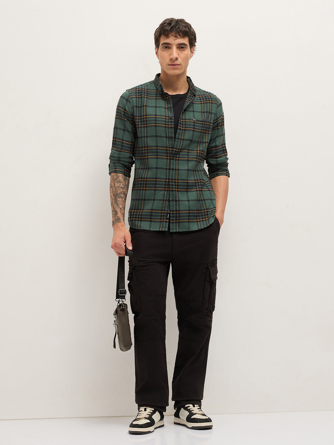 Green Checked Slim Fit Casual Shirt with Button-Down Collar