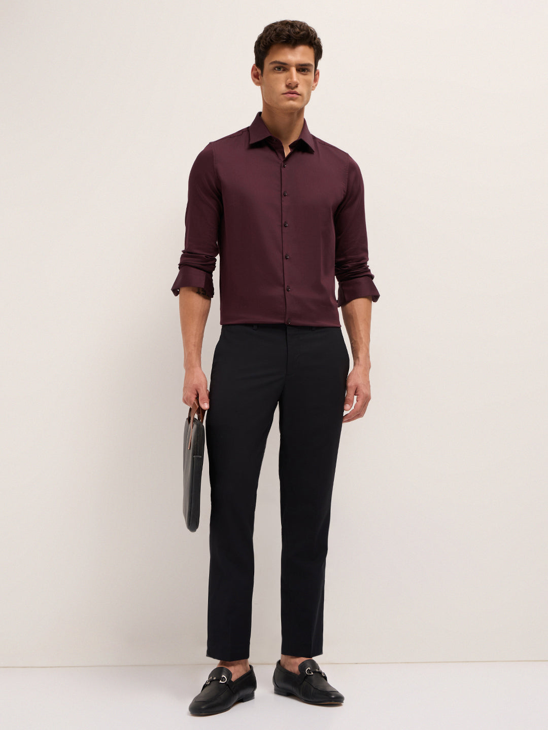 Maroon Solid Tailored Fit Formal Shirt