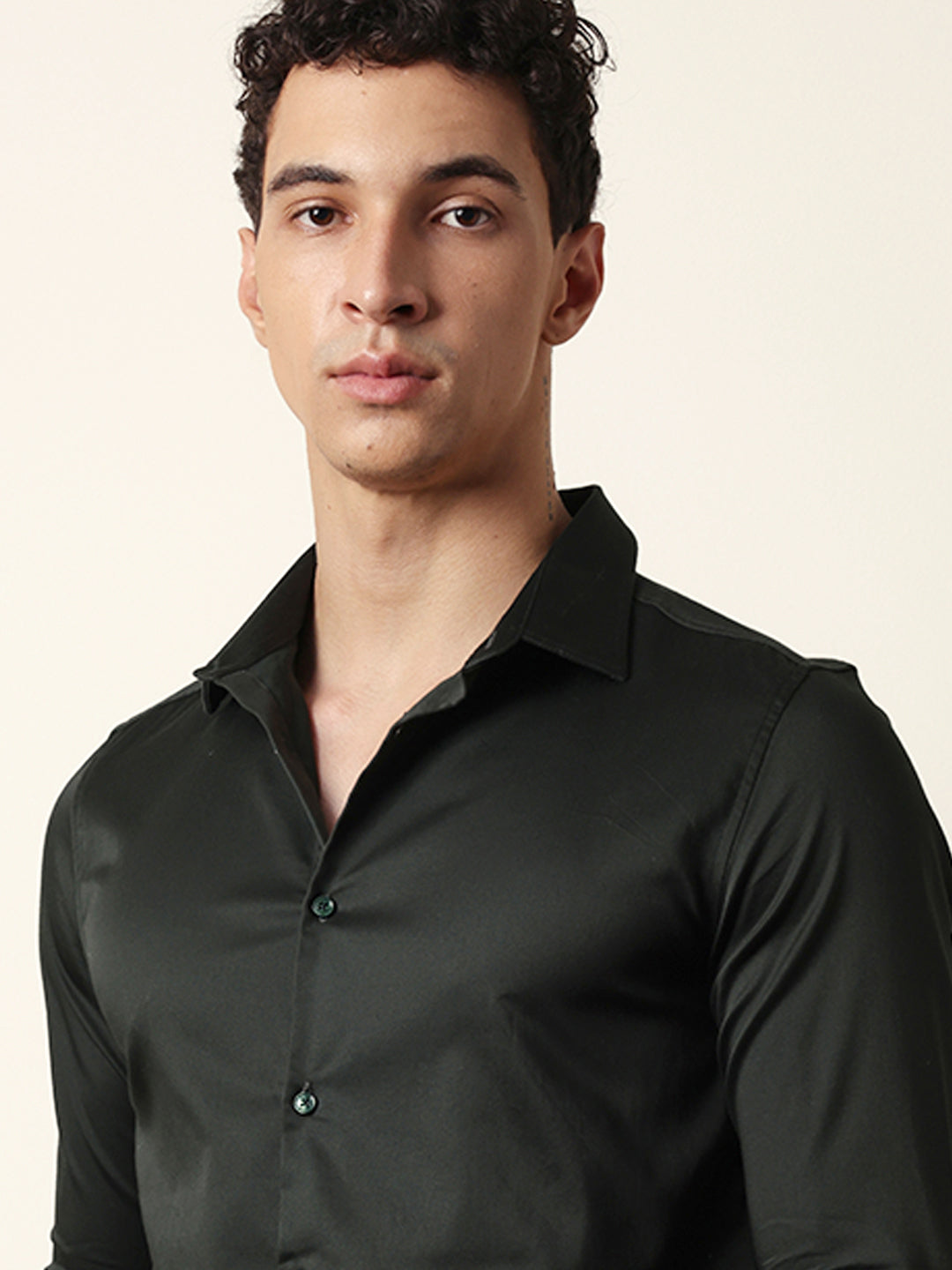 Dark Green Solid Tailored Fit Formal Shirt