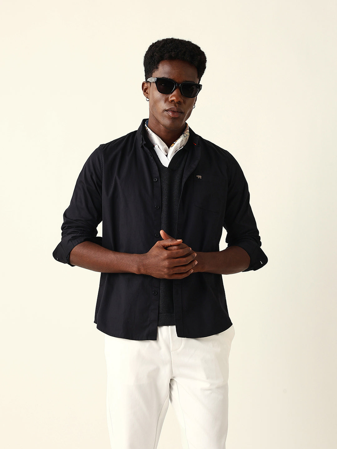 Black Cotton Solid Slim Fit Casual Shirt