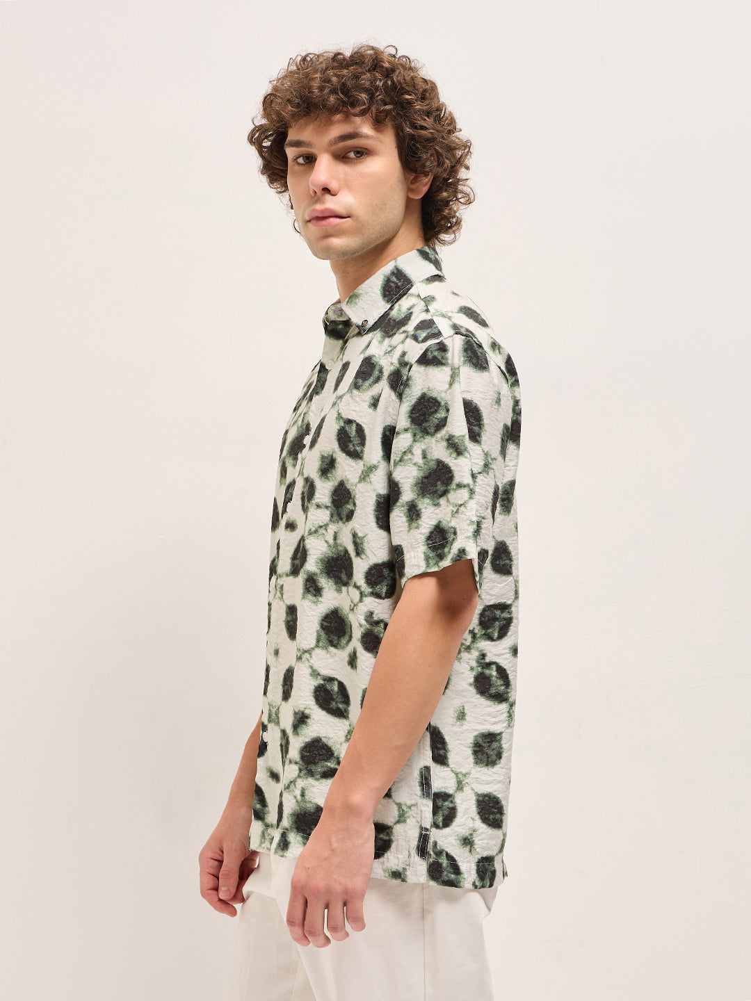 Cream with Dark Green Foliage Print Relax Fit Casual Shirt