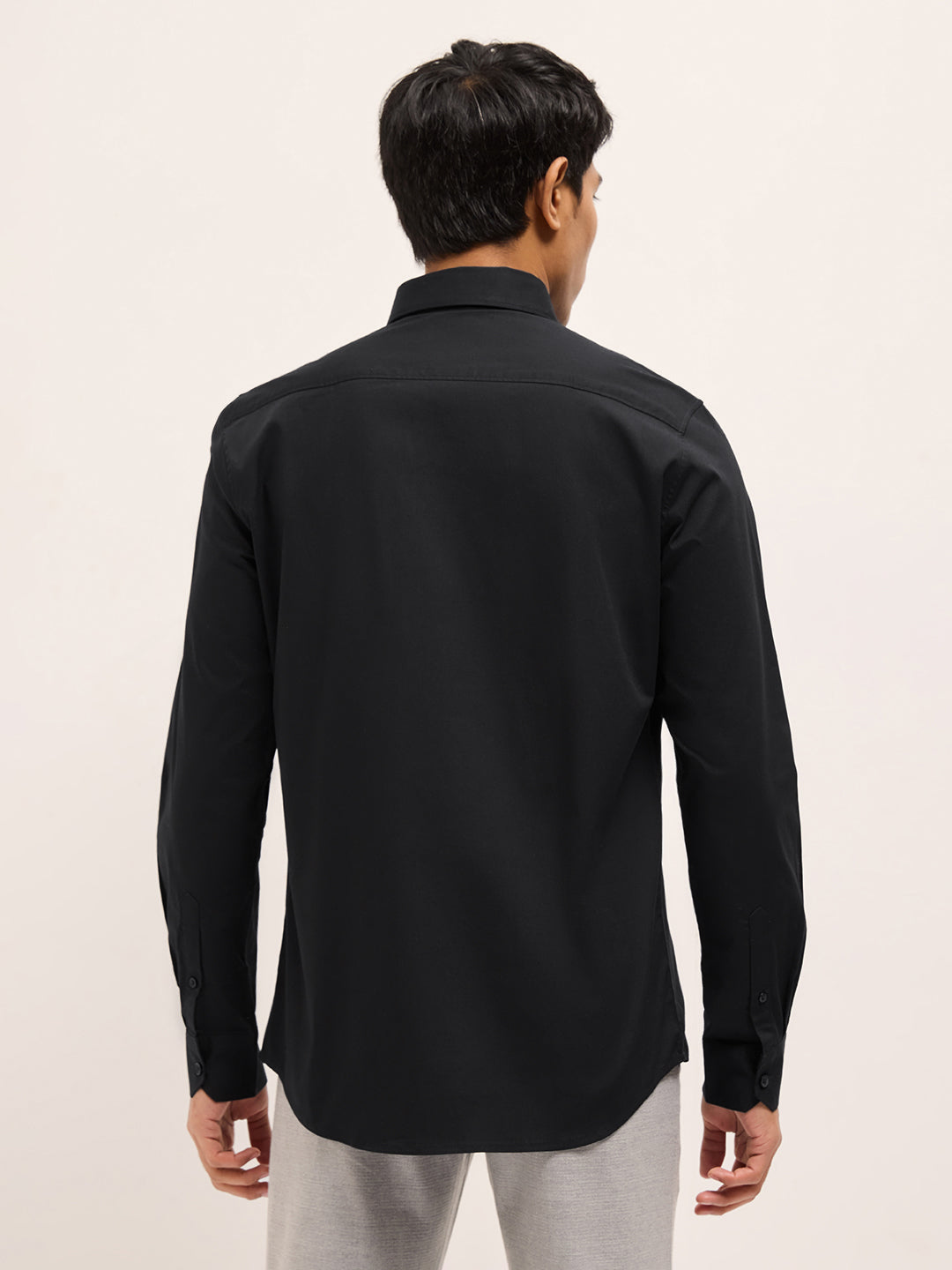 Black Solid Tailored Fit Formal Shirt