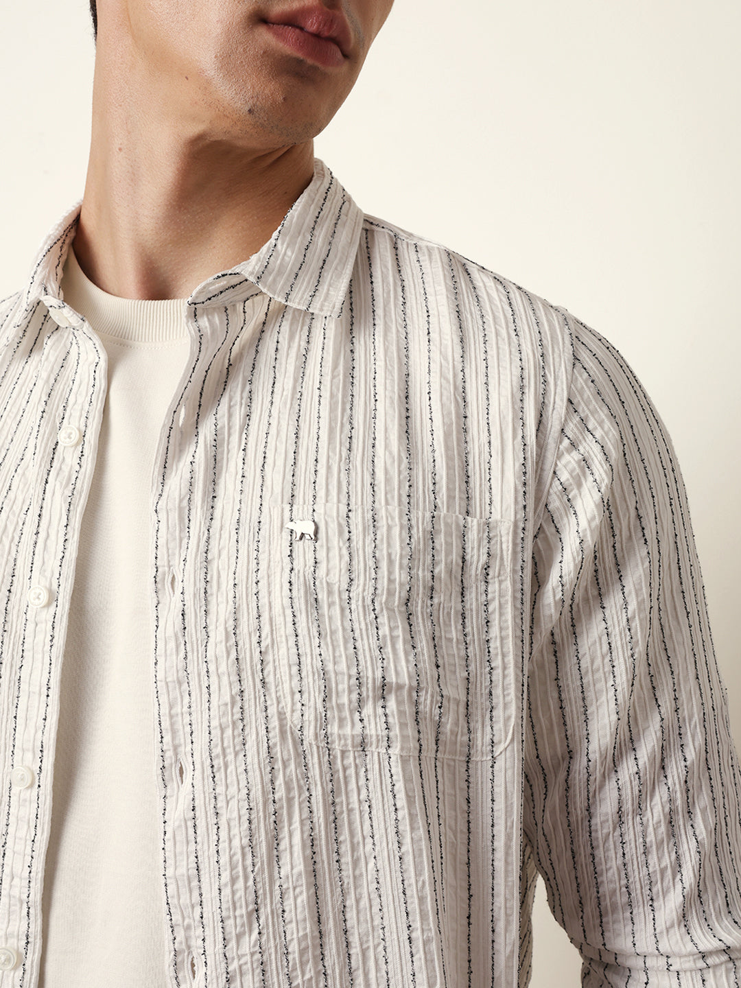 White Vertical Seersucker Pinstripe Slim Fit Casual Shirt
