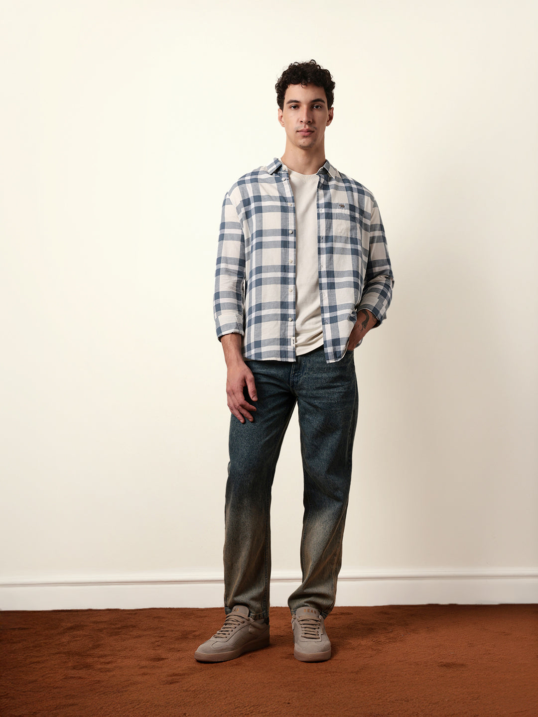 Off white Blue Pink Woven Tartan Checked Slim Fit Casual Shirt