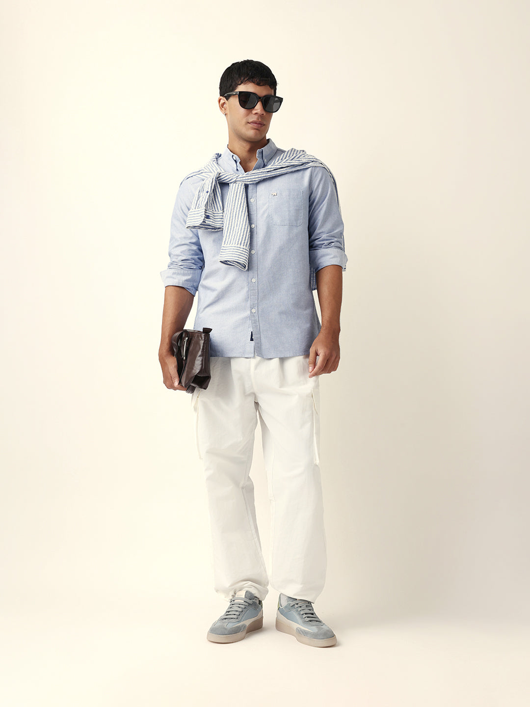 Blue Slim Fit Casual Solid Shirt