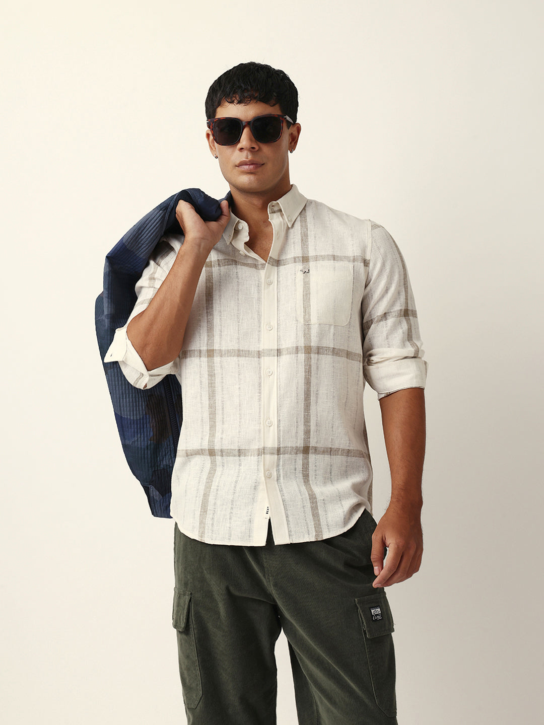 Cream & Beige Woven Checked Slim Fit Casual Shirt with Button-Down Collar