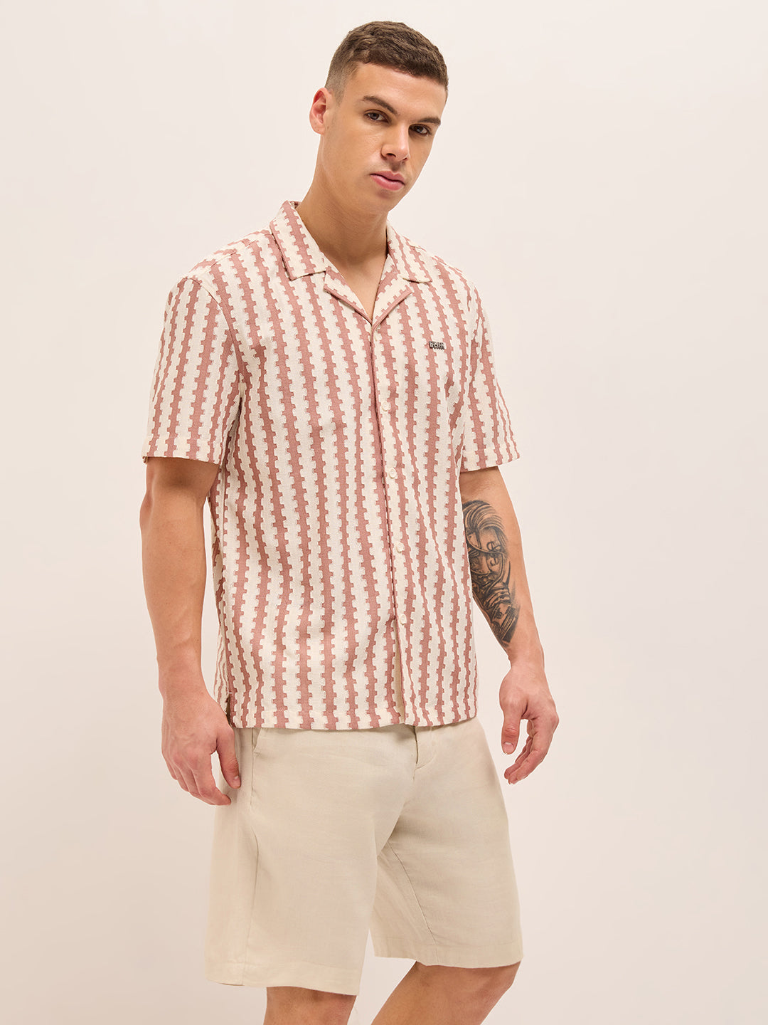 Pink Geometrical Woven Self-Design Relaxed Fit Casual Shirt
