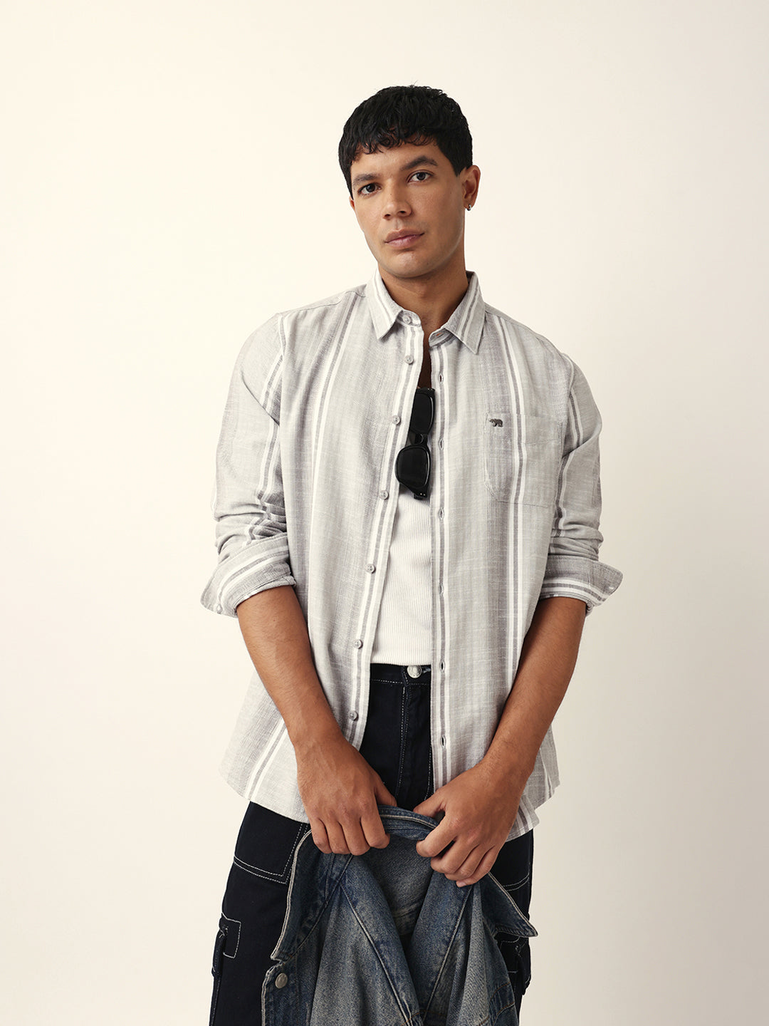 Grey & White Herringbone Striped Slim Fit Casual Shirt