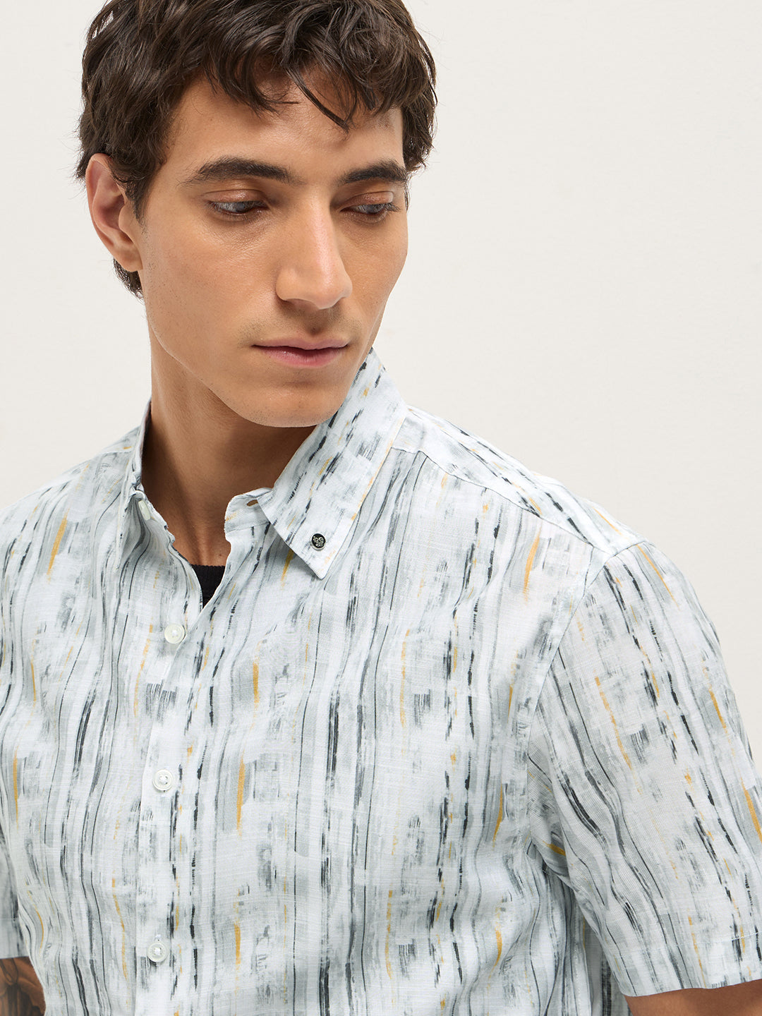 Multicolor Relax Fit Casual Shirt with Abstract Striped Print