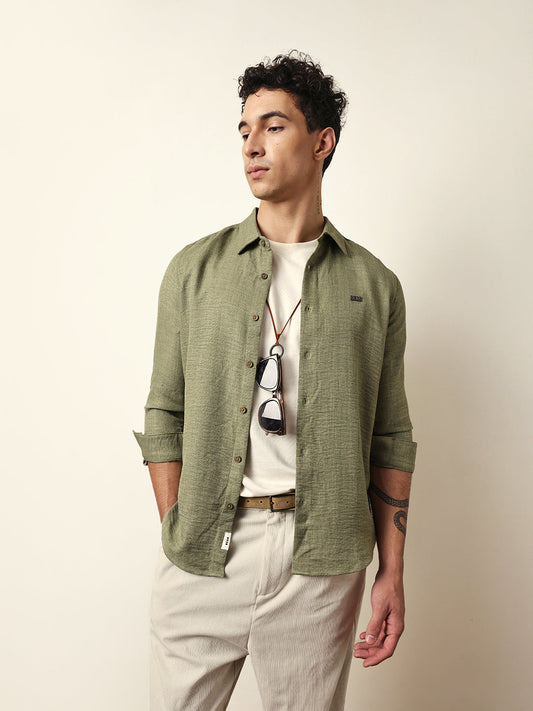 Green Woven Textured Slim Fit Casual Shirt